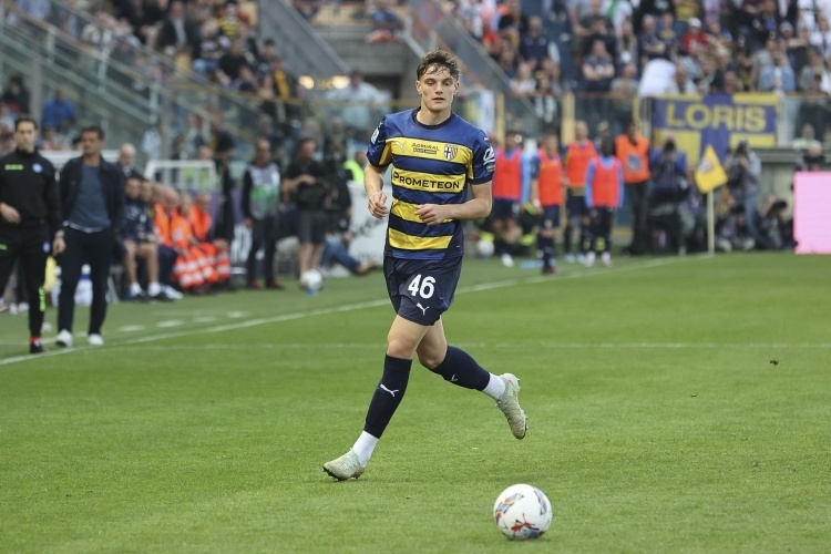 他不是我们, https, 创造英超同