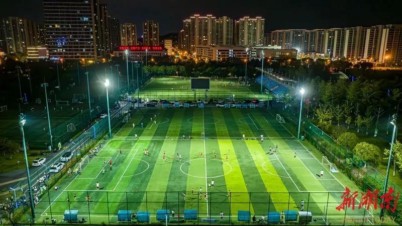 社会足球联, 次常务会议, 规模最大的